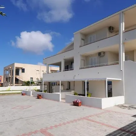 Bella Vita Appartamenti Marina di Ragusa Exterior photo